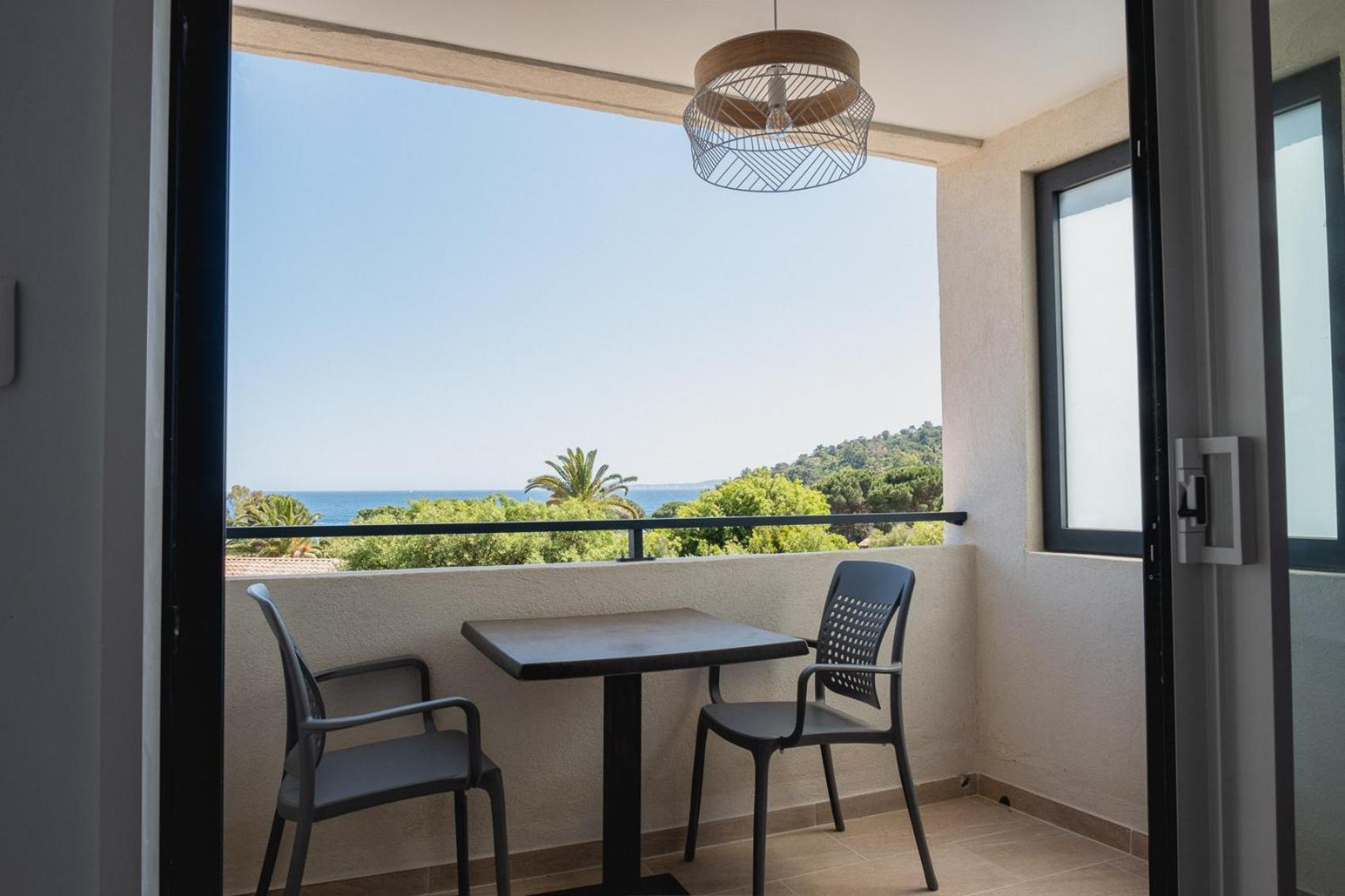 Hôtel Beau Site Le Lavandou Exterior foto