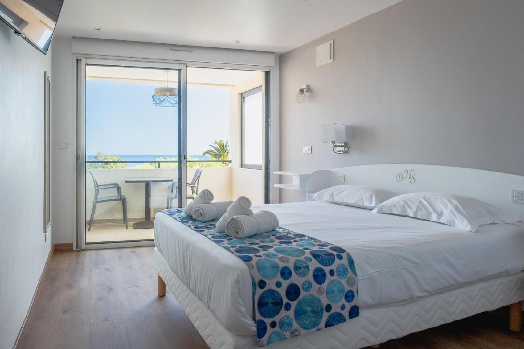 Hôtel Beau Site Le Lavandou Exterior foto